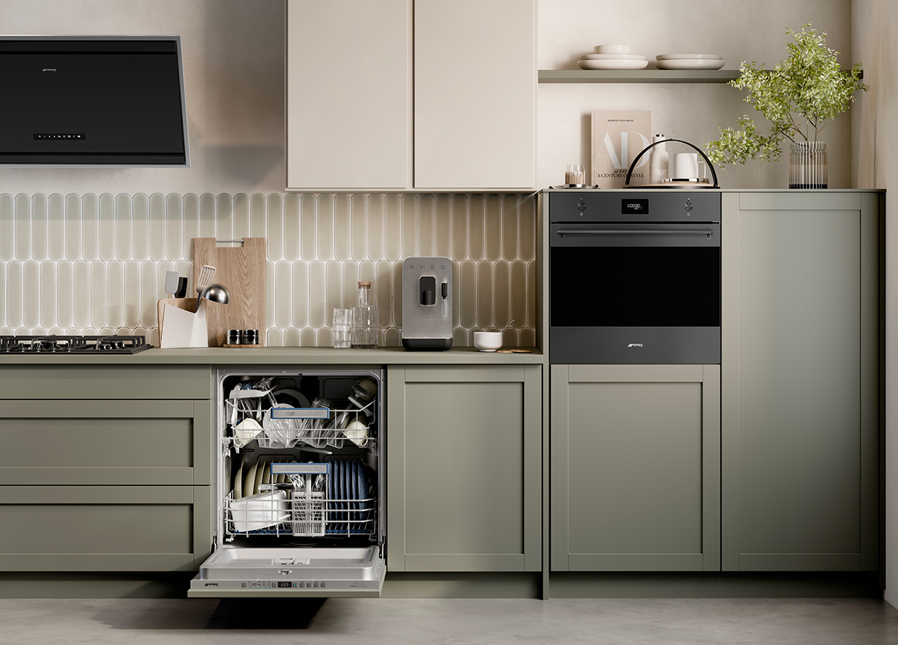Посудомоечная машина Smeg в кухне