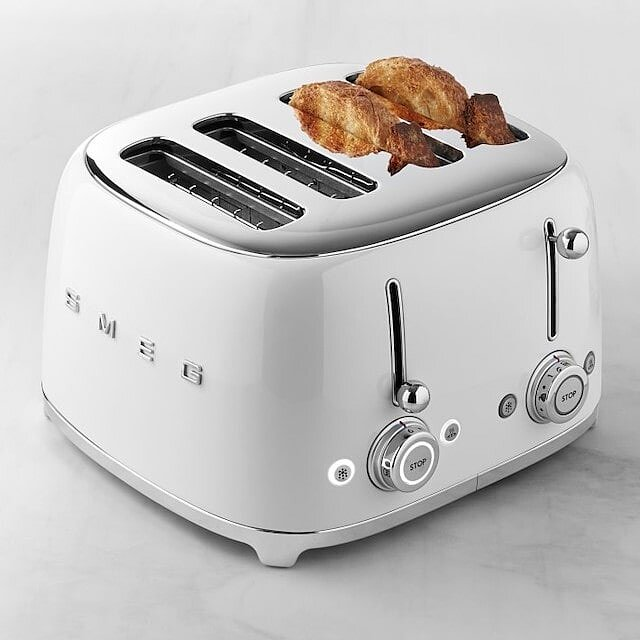 Техника Smeg, комплект для завтрака в белом цвете